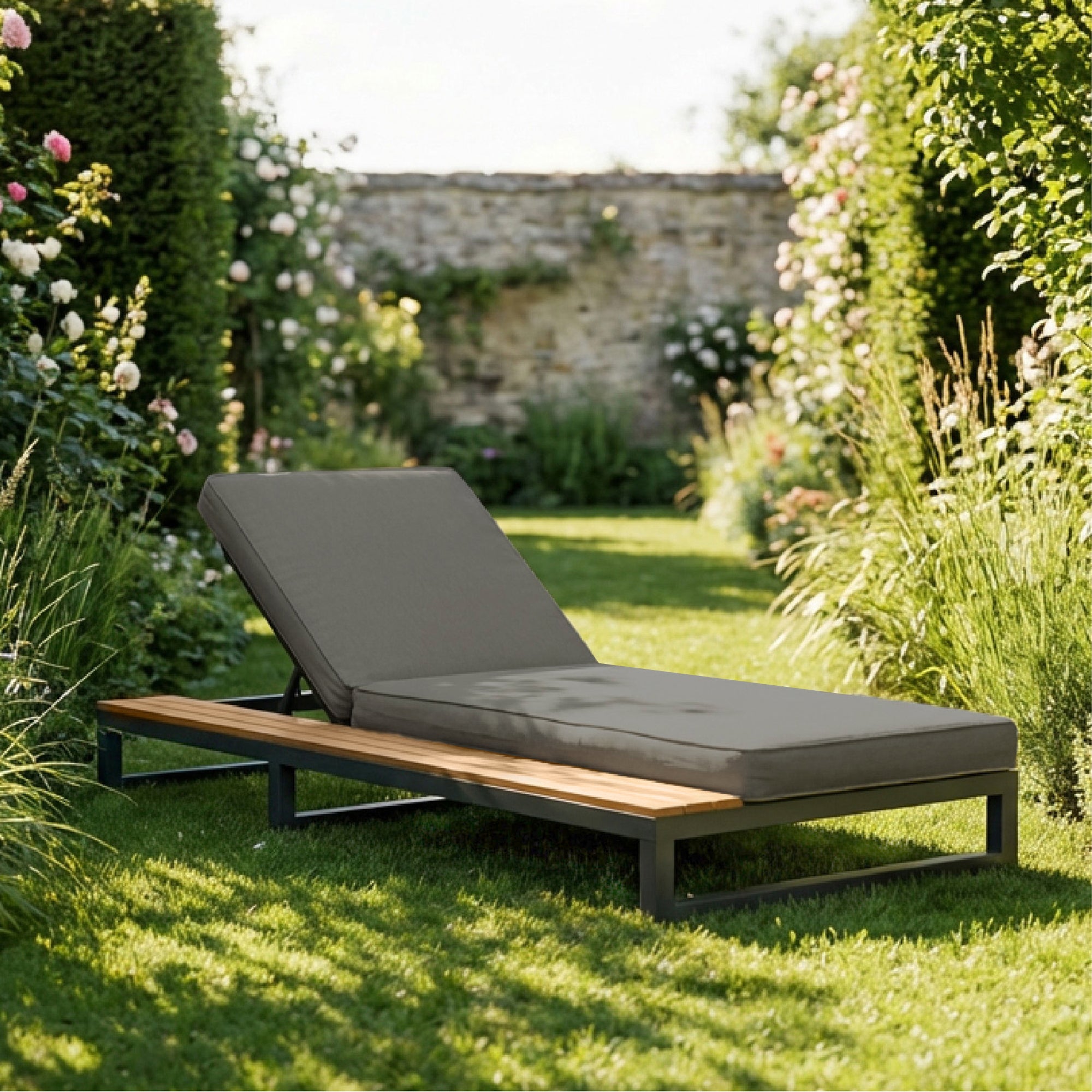 Outdoor Patio Daybed, Outdoor Lounger, Multifunctional Waterproof Sofa Bed, Sun Lounger for Patio, Adjustable Backrest Angle, Gray, Left Side