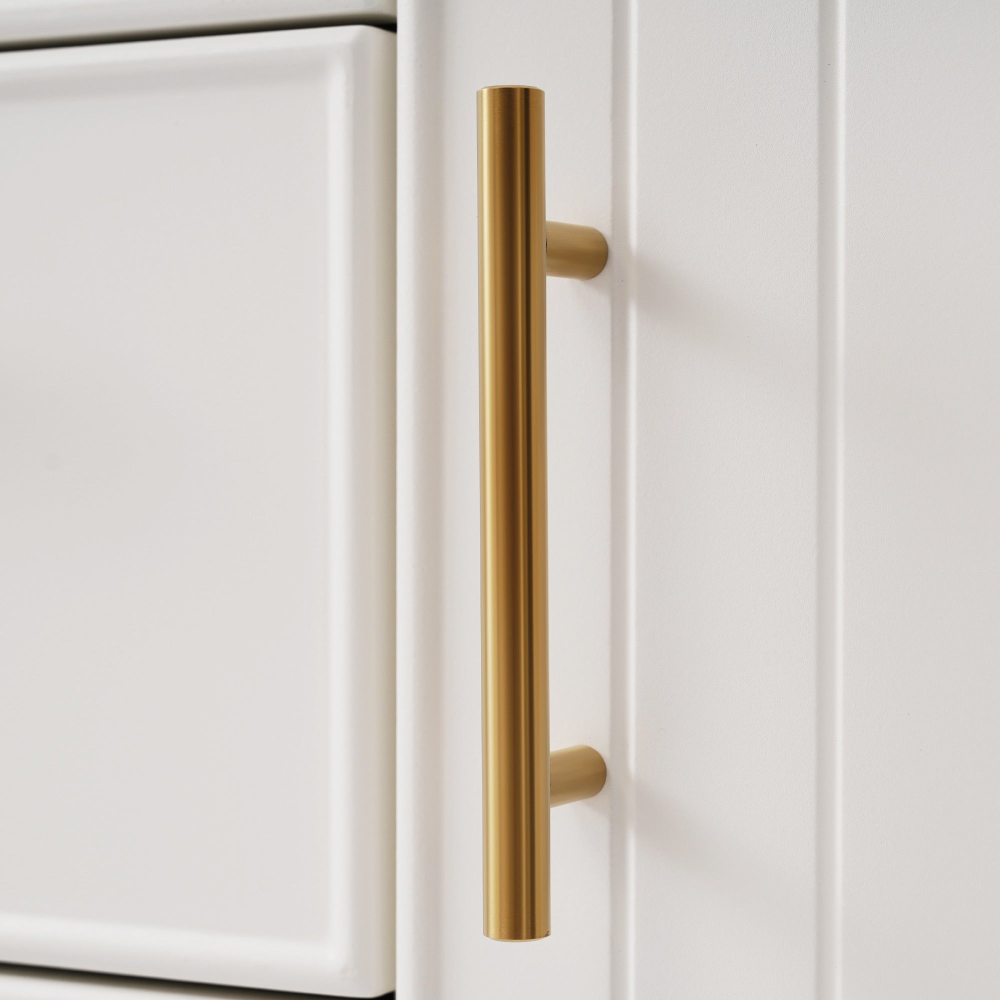 Modern Ribbed Chest of Drawers detail image 4