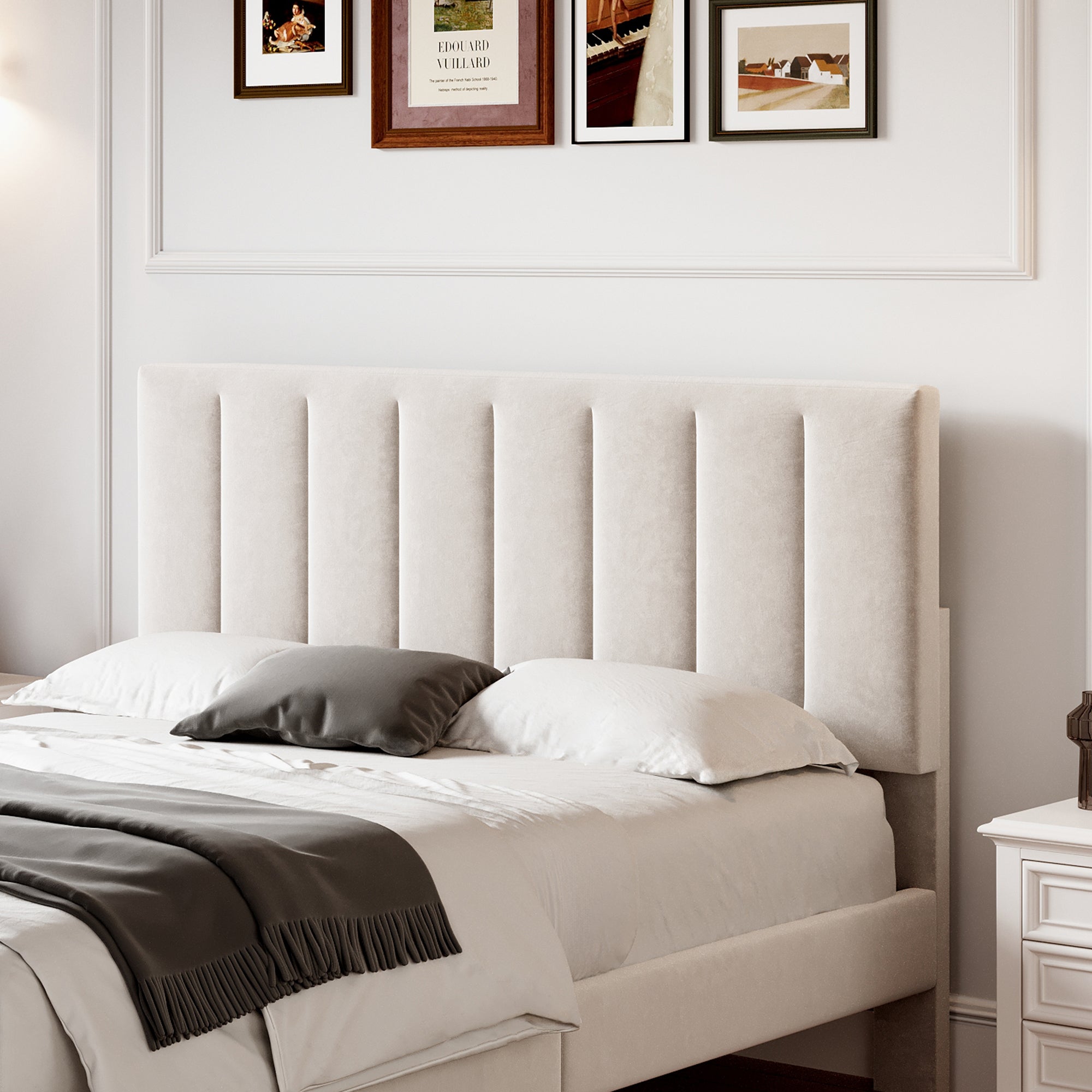 4ft6 Double Upholstered Velvet Bed Frame, with Adjustable Channel Tufted Headboard, Velvet Platform Bed Frame with Solid Wood Slat and Mute Foam, No Box Spring Needed, Easy Assembly, Beige