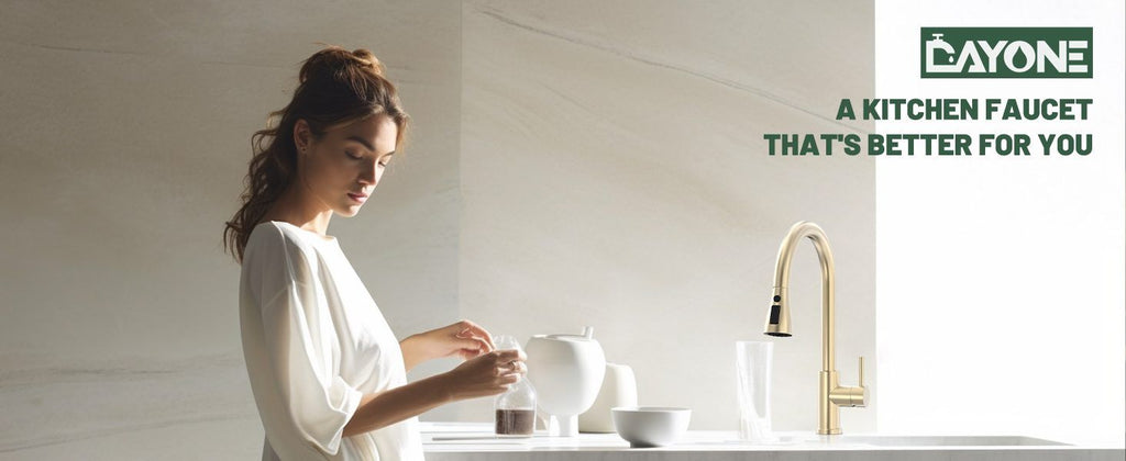 DAYONE Brushed Gold Pull-Out Kitchen Mixer Tap